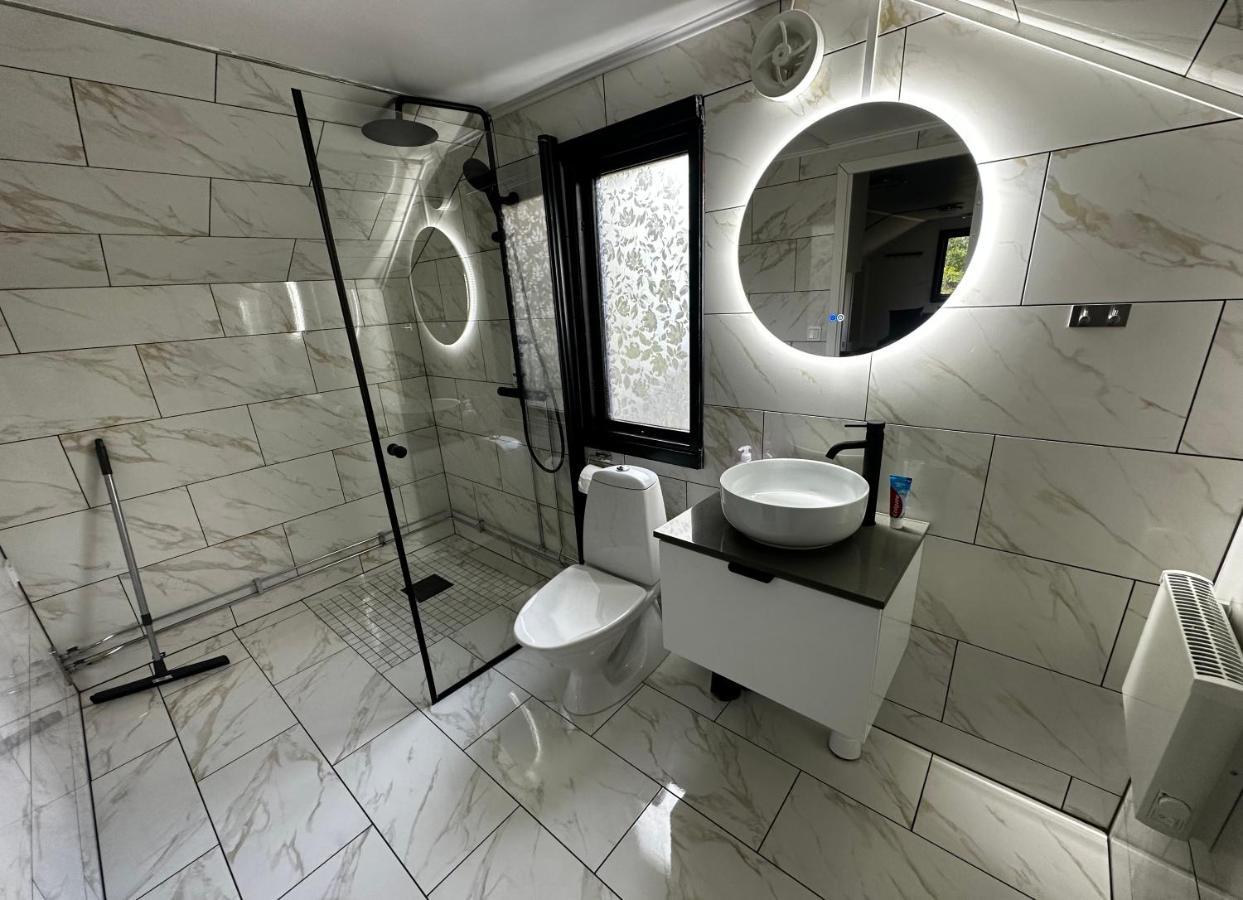 Luxurious Apartment Near Citycenter Boras Exterior photo